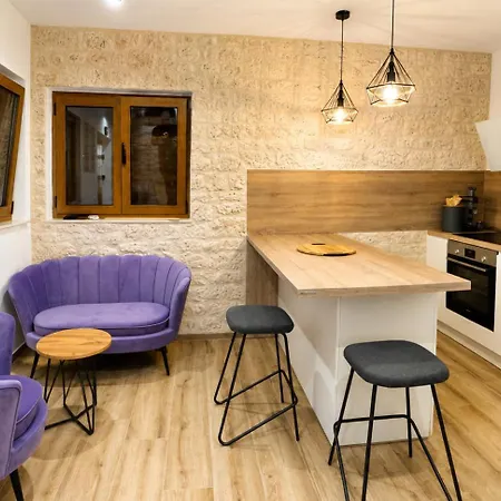Stone House Moca *