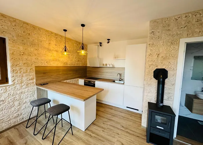 Stone House Moca Semesterbostad Sukošan